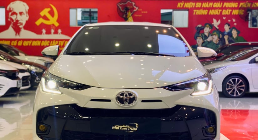 Toyota Vios E AT 2025