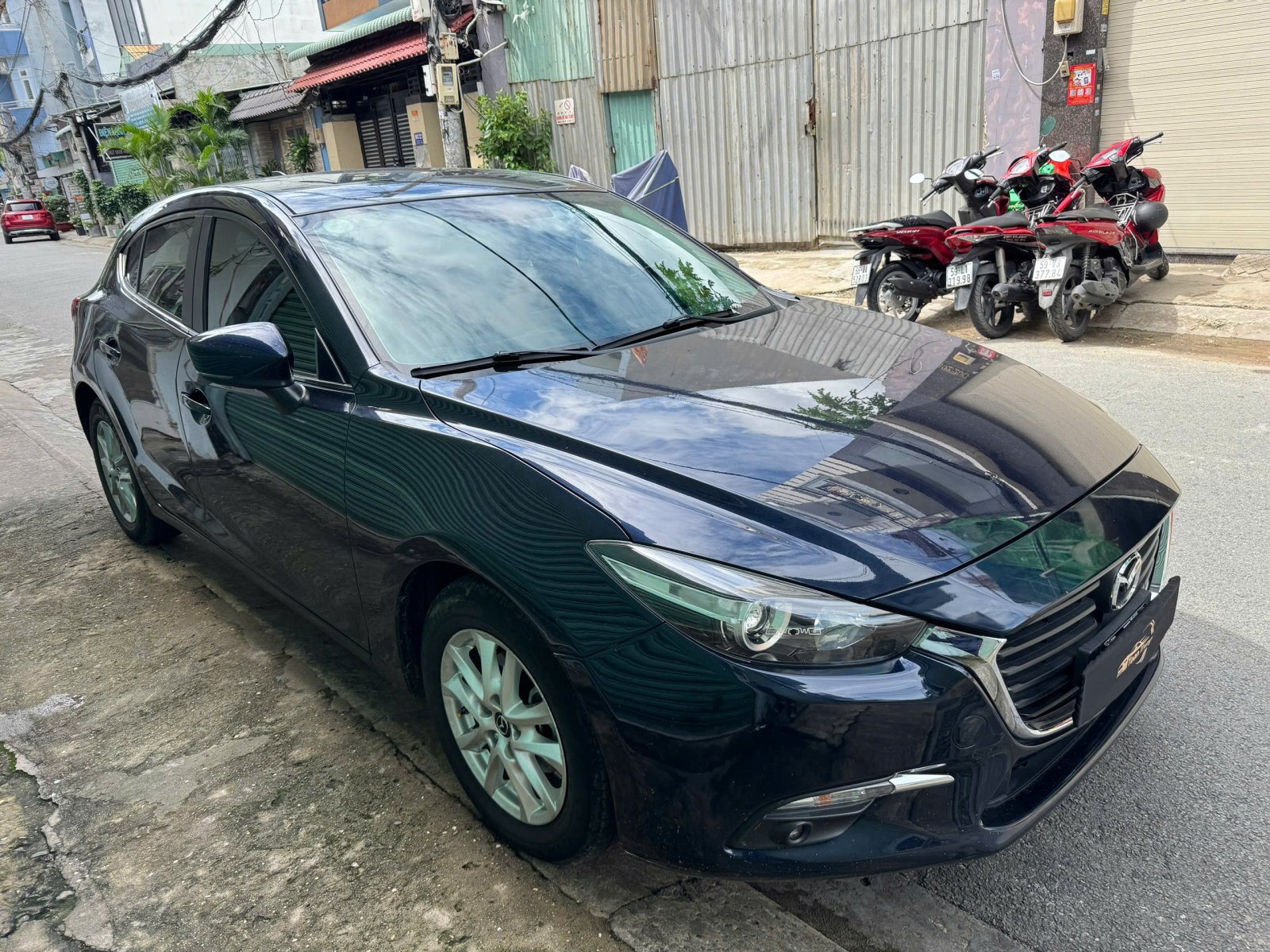 Mazda 3 1.5 AT 2017 3