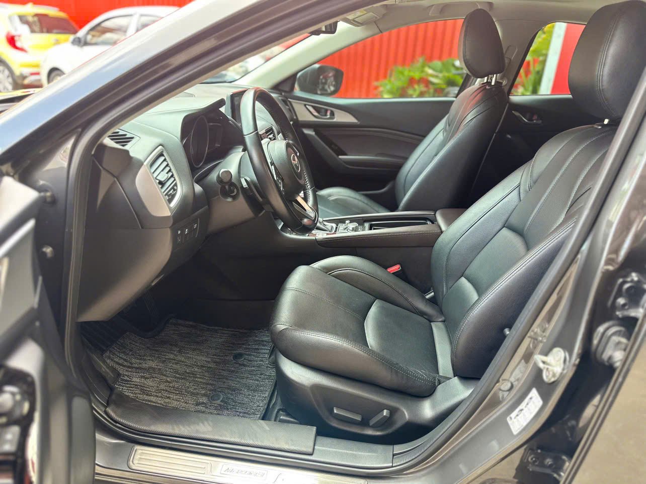 Mazda 3 1.5 AT 2019 9
