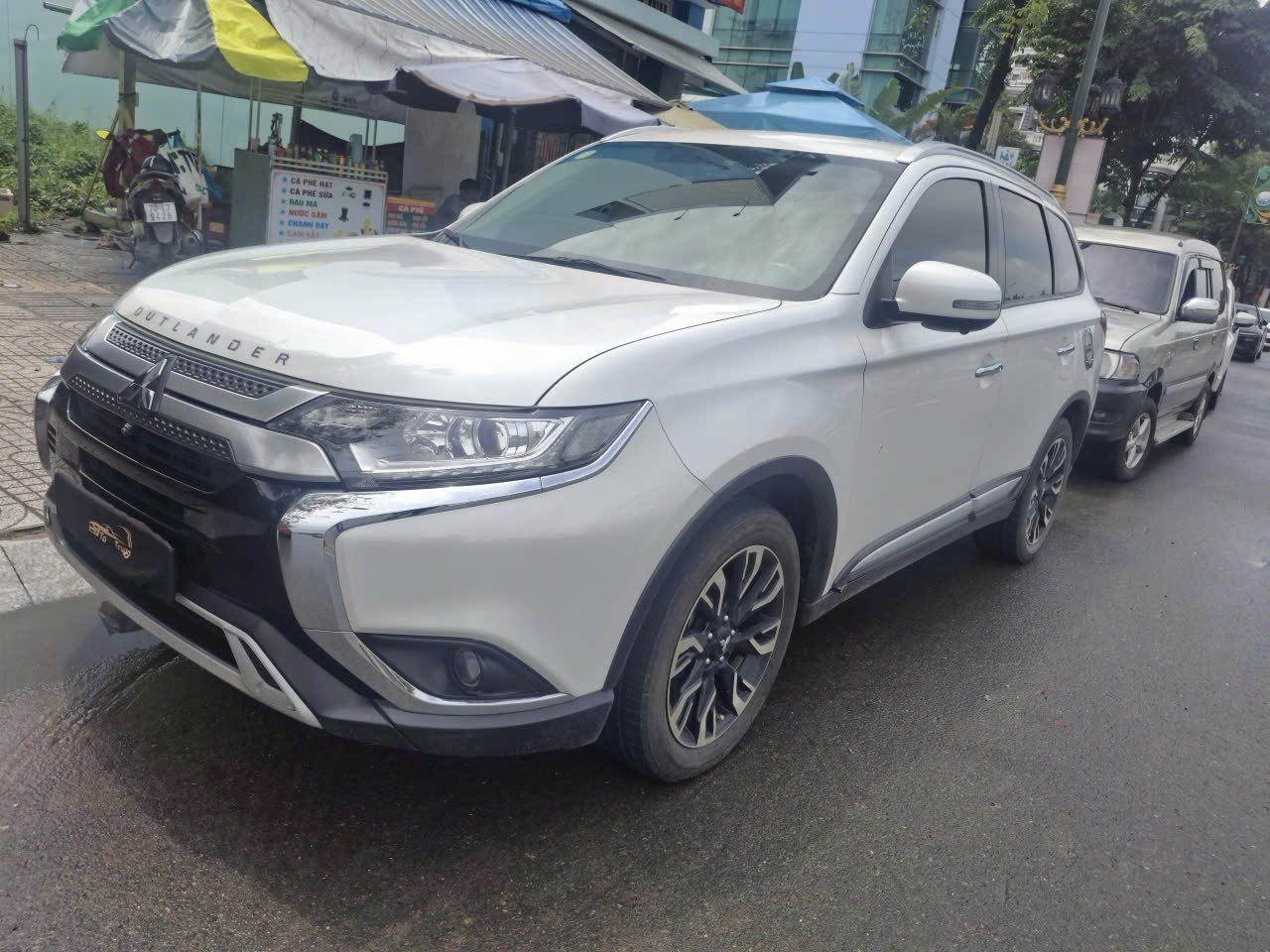 Mitsubishi Outlander CVT 2021 3