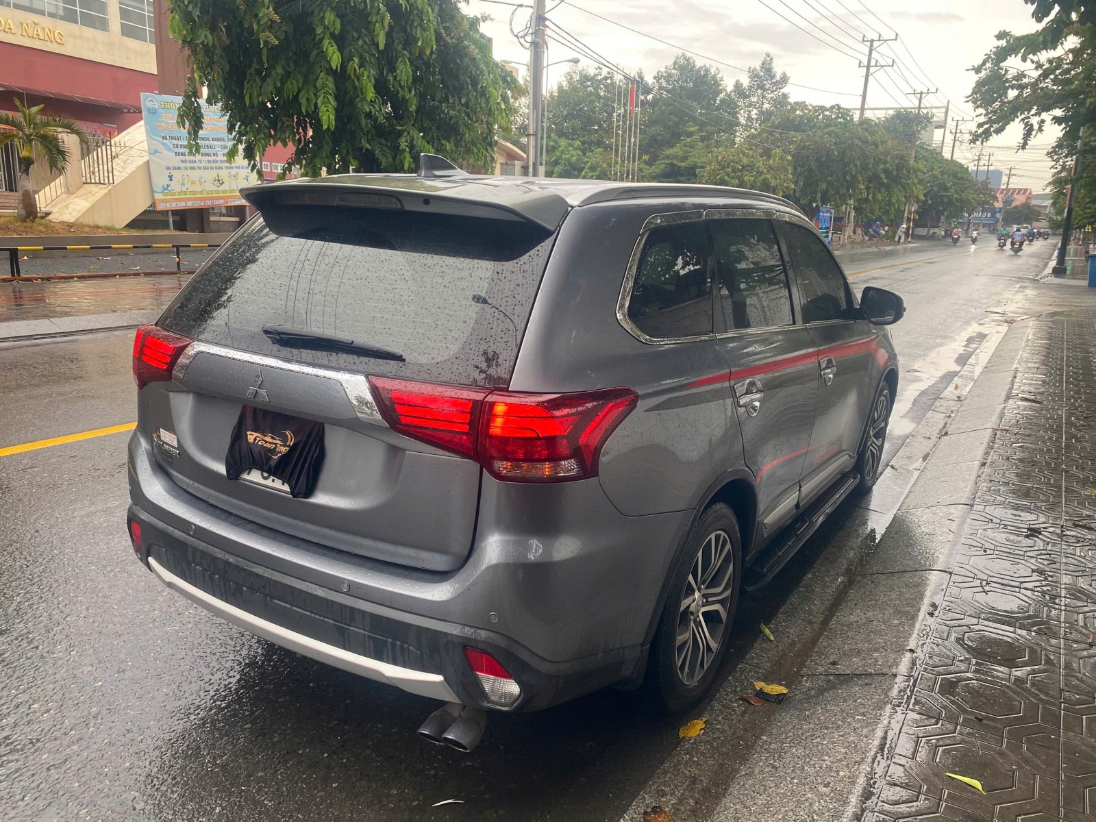 Mitsubishi Outlander CVT 2019 3