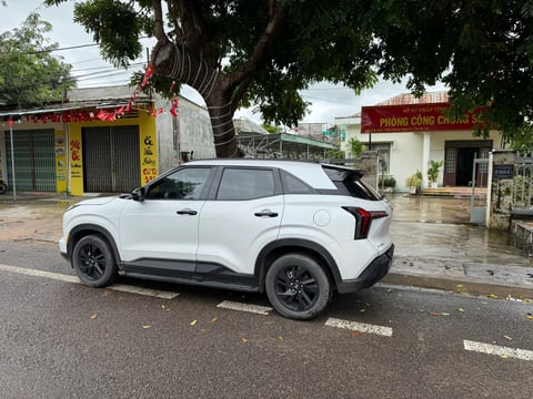 Mitsubishi Xforce GLX 2024 2