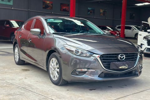 Mazda 3 1.5 AT 2019 3