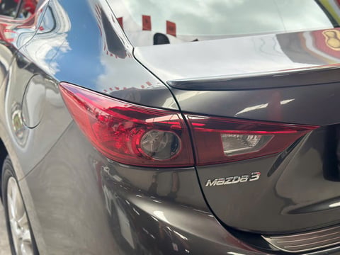Mazda 3 1.5 AT 2019 8