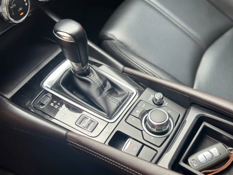 Mazda 3 1.5 AT 2019 6