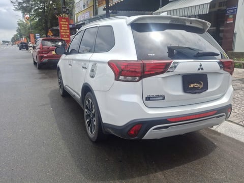 Mitsubishi Outlander CVT 2021 5